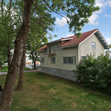Majoitushuoneisto Tuomipuisto Apartment Naantali Exterior photo