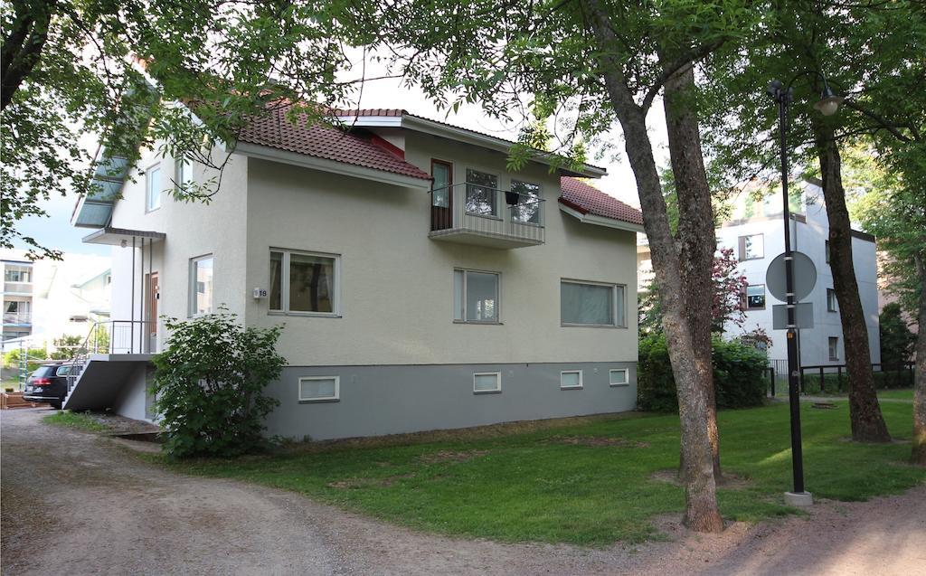 Majoitushuoneisto Tuomipuisto Apartment Naantali Exterior photo